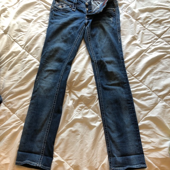 Rock Revival Jeans - Picture 4 of 4